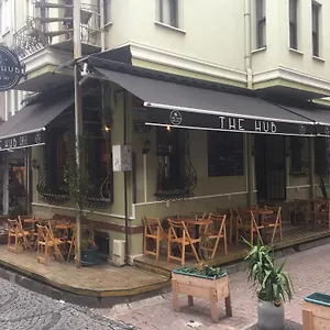 https://the-hub-hostel.istanbul-turkeyhotels.com